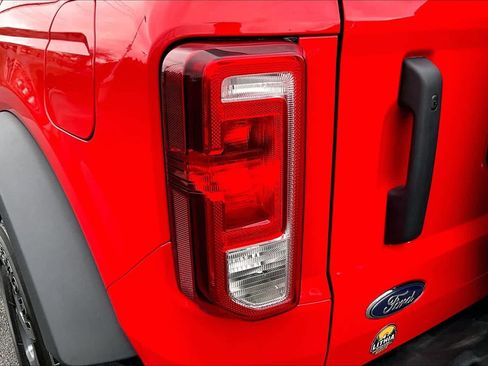 Used 2024 Ford Bronco Big Bend image 32