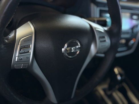 Used 2017 Nissan Altima 2.5 SL FWD image 31