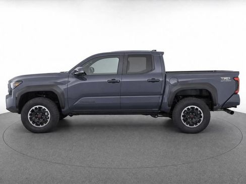 Used 2024 Toyota Tacoma TRD Off-Road AWD/4WD image 4