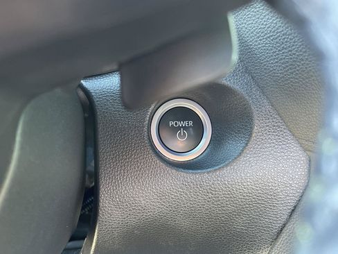 Used 2023 Toyota Corolla Cross AWD Hybrid image 18