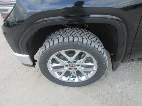 New 2026 GMC Sierra 1500 SLT w/ SLT Convenience Package image 12