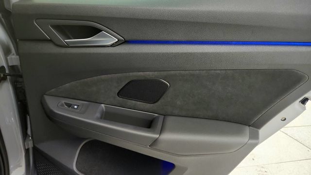 Used 2025 Volkswagen GTI SE FWD image 43