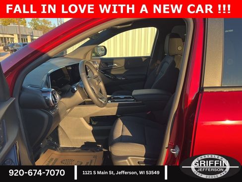 Used 2025 Chevrolet Equinox LT image 18