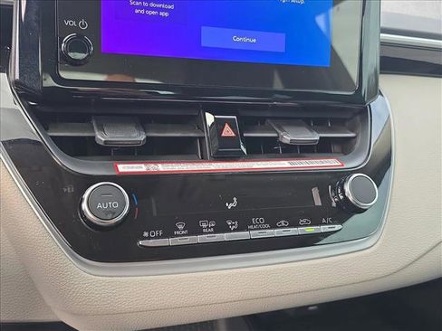 New 2026 Toyota Corolla LE FWD image 17