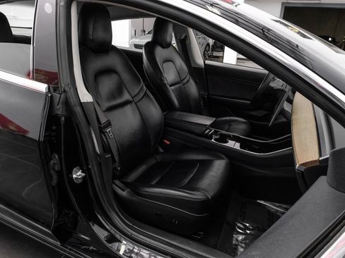 Used 2018 Tesla Model 3 Long Range image 37