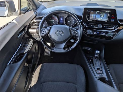 Used 2018 Toyota C-HR XLE image 23