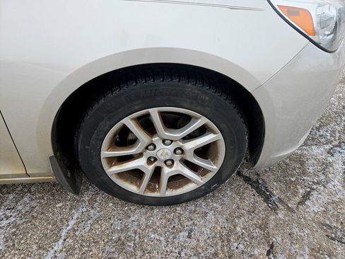 Used 2015 Chevrolet Malibu LT w/ Power Convenience Package image 33