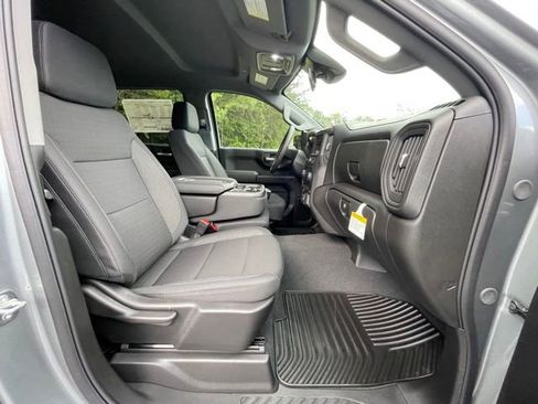 New 2026 Chevrolet Silverado 1500 Custom w/ LPO, Dark Essentials Package AWD/4WD image 23
