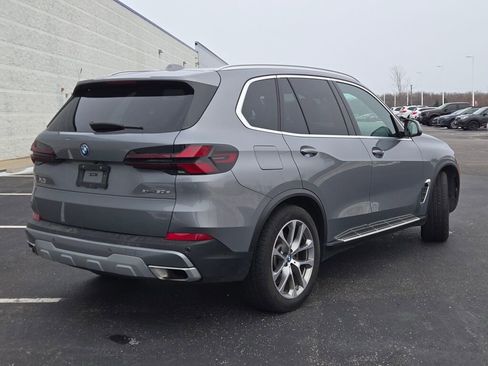 Used 2025 BMW X5 xDrive50e image 10