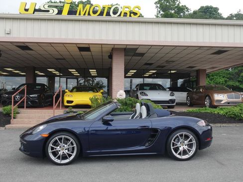 Used 2018 Porsche 718 Boxster RWD image 8