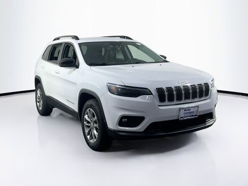 Used 2022 Jeep Cherokee Latitude Lux image 3