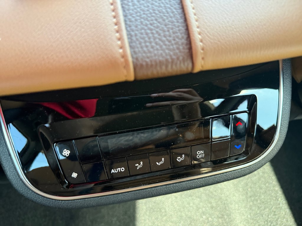 New 2026 Nissan Armada SL AWD/4WD image 25