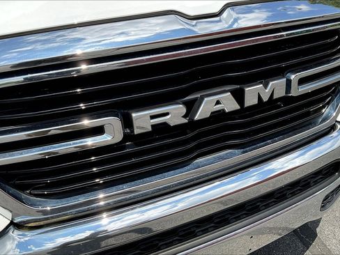 Used 2019 RAM 1500 Big Horn AWD/4WD image 32