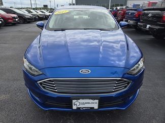 Used 2017 Ford Fusion SE FWD video 2