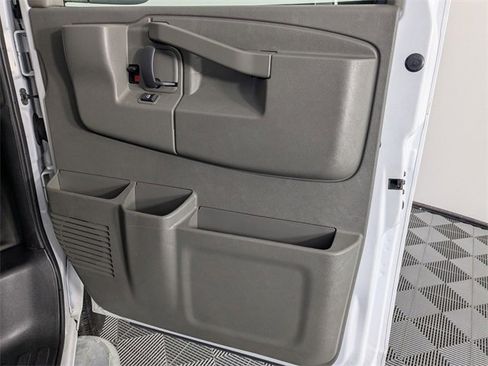 Used 2024 Chevrolet Express 2500 w/ Driver Convenience Package image 25