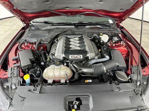 Used 2015 Ford Mustang GT Premium RWD image 29