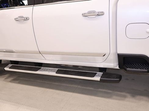 Used 2025 Chevrolet Silverado 2500 High Country w/ High Country Premium Package image 41