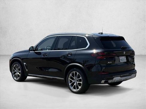 Used 2024 BMW X5 xDrive40i w/ Parking Assistance Package AWD/4WD image 7