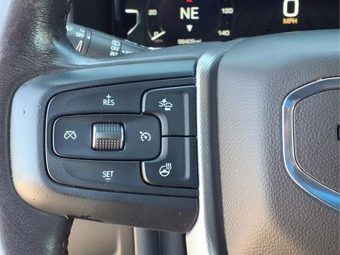 Used 2022 GMC Yukon XL Denali RWD image 27