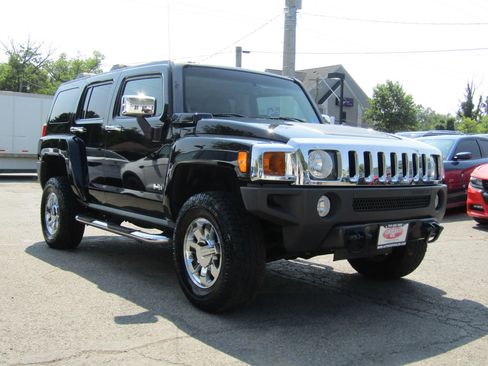 Used 2006 HUMMER H3 AWD/4WD image 1