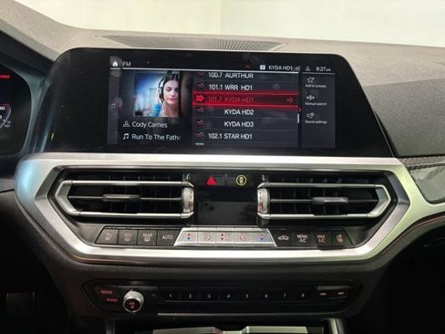 Used 2021 BMW M4 Coupe w/ Executive Package RWD image 28