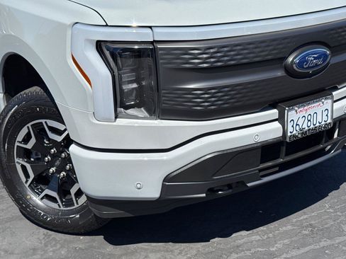 Used 2023 Ford F150 Lightning XLT AWD/4WD image 3
