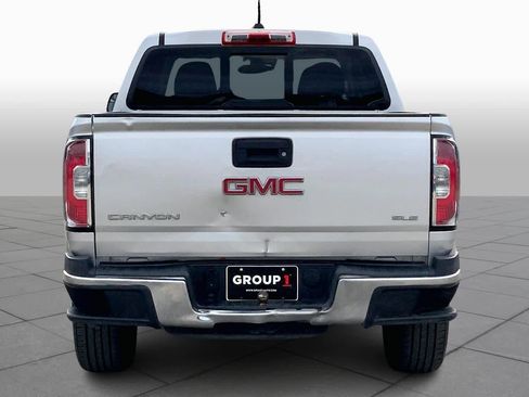 Used 2016 GMC Canyon SLE w/ SLE Convenience Package image 4