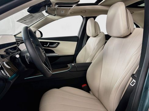 New 2026 Mercedes-Benz E 450 4MATIC Sedan image 16