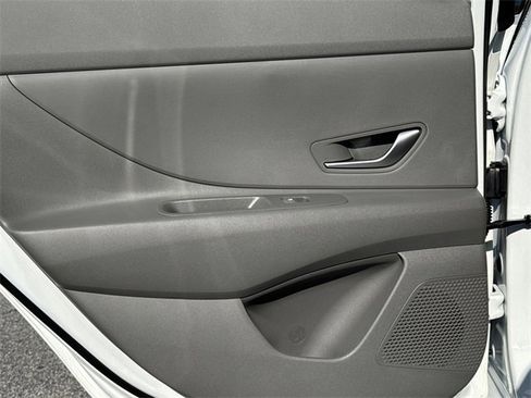 New 2026 Hyundai Elantra Blue image 21