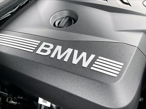 Certified 2026 BMW 530i RWD image 33