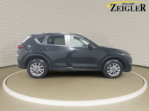 Used 2025 MAZDA CX-5 AWD 2.5 S w/ Select Package image 4