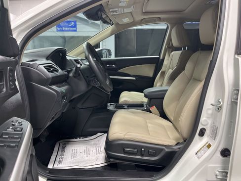 Used 2016 Honda CR-V Touring image 10