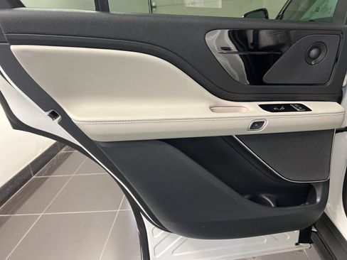 New 2026 Lincoln Aviator Reserve image 37