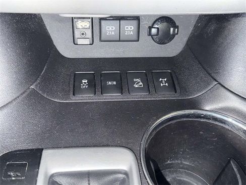 Used 2017 Toyota Highlander Limited Platinum image 27