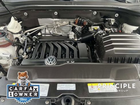 Used 2023 Volkswagen Atlas Cross Sport SEL R-Line AWD/4WD image 36