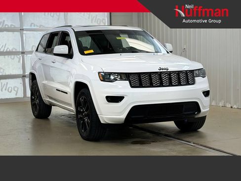 Used 2021 Jeep Grand Cherokee Laredo X AWD/4WD image 1