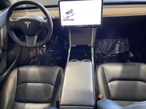 Used 2020 Tesla Model Y Long Range image 5