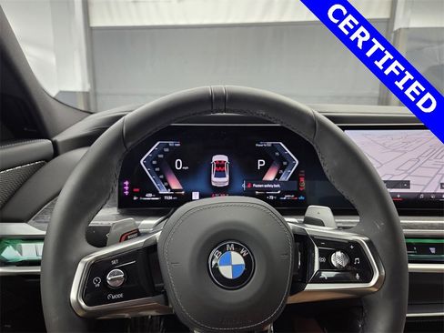 Certified 2025 BMW 760i xDrive image 33