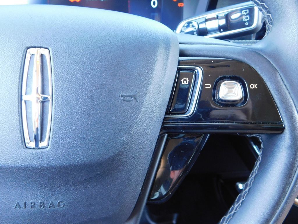 Used 2023 Lincoln Corsair FWD image 29