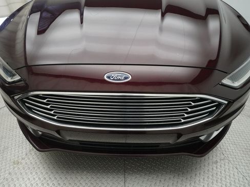 Used 2017 Ford Fusion SE w/ Fusion SE Technology Package FWD image 23