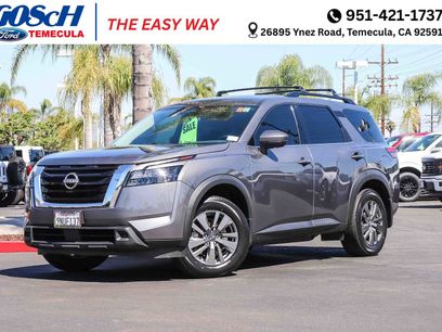 Used 2024 Nissan Pathfinder SV