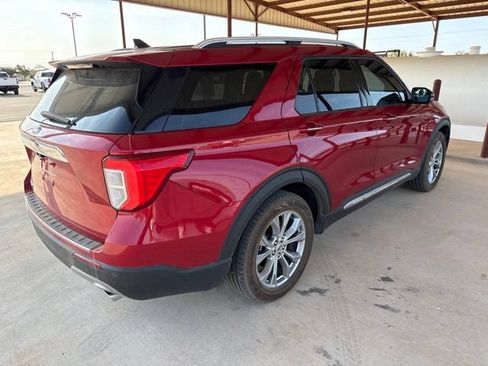 Used 2021 Ford Explorer Limited w/ Equipment Group 301A RWD image 8