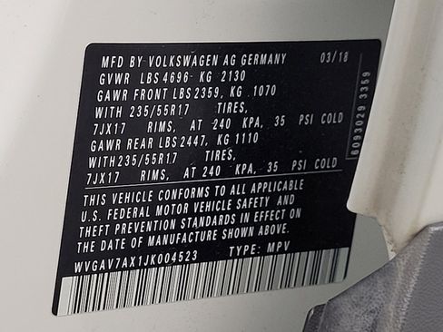 Used 2018 Volkswagen Tiguan Limited w/ Premium Package image 33