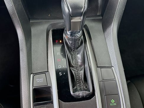 Used 2019 Honda Civic Sport image 22
