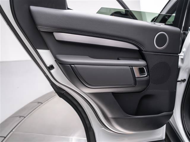 New 2026 Land Rover Discovery Limited Edition AWD/4WD image 24