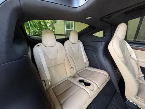 Used 2016 Tesla Model X Performance image 40