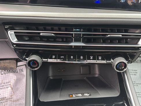 Used 2026 Chevrolet Traverse LT w/ LPO, Floor Liner Package image 17