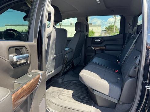 Used 2019 GMC Sierra 1500 SLE w/ SLE Value Package AWD/4WD image 12