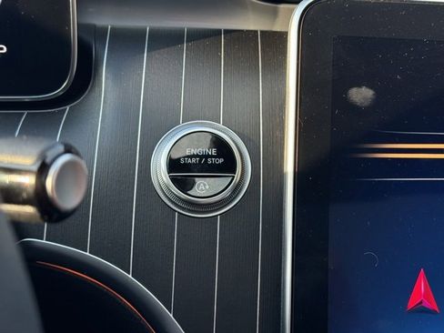 Used 2023 Mercedes-Benz C 300 4MATIC Sedan image 14