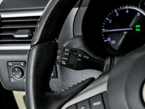 Used 2023 Lexus GX 460 Premium w/ Premium Package AWD/4WD image 29